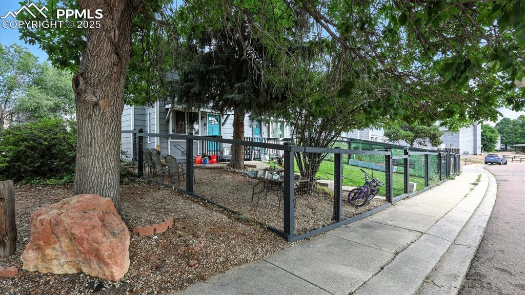 1971 Mineola Street #D photo 3