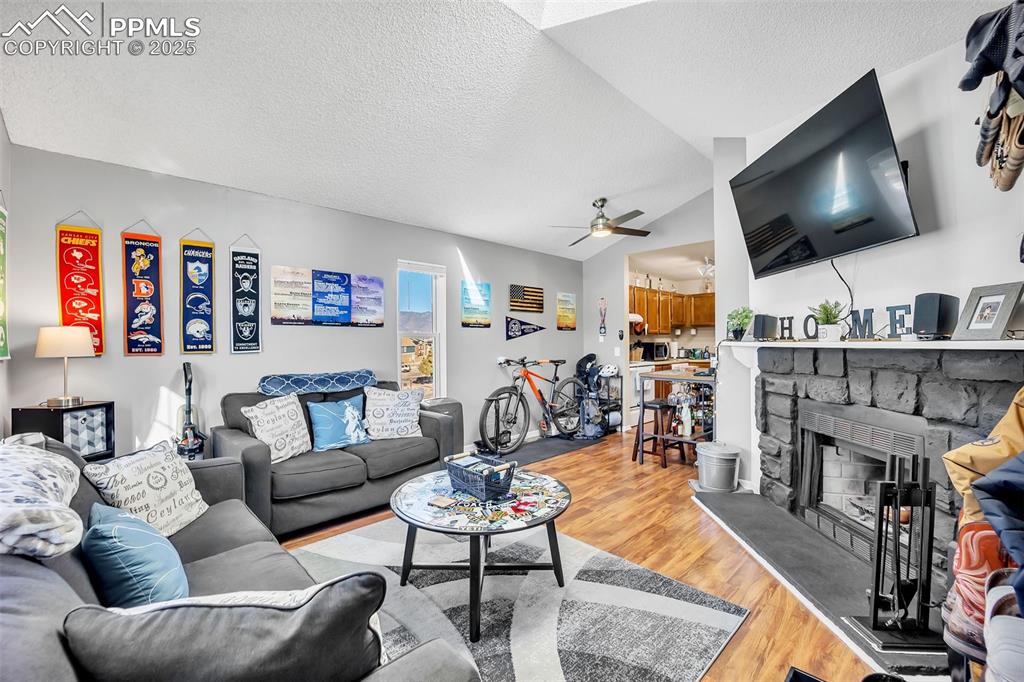 6272 Village Lane photo 2