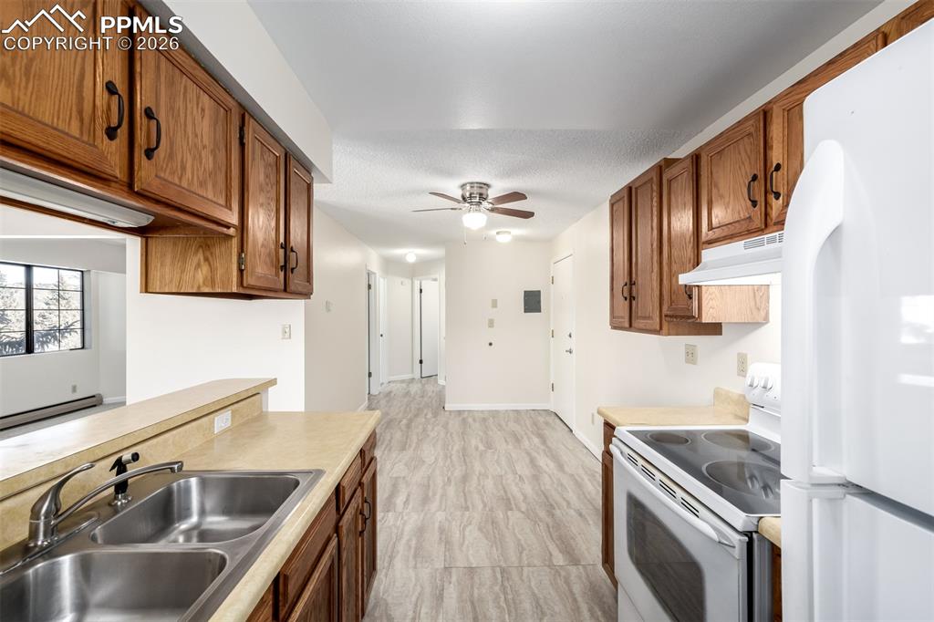 Galley Kitchen to make cooking a breeze