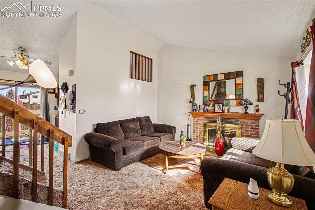 921 N Candlestar Loop