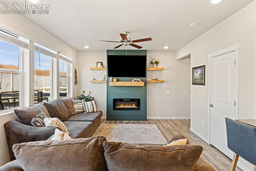 8186 Grey Bark Way photo 2