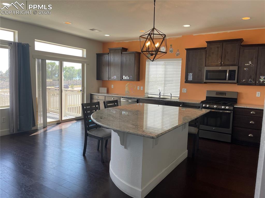 8465 Longleaf Lane photo 3