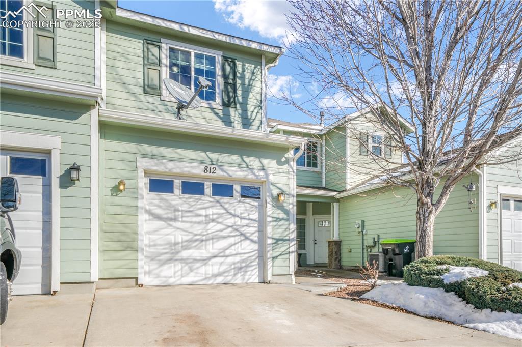 812 Hailey Glenn View