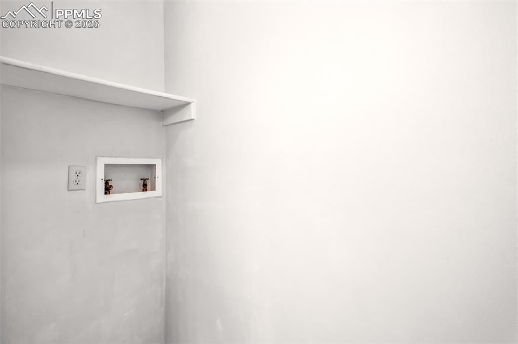 Laundry Room with electric hookups