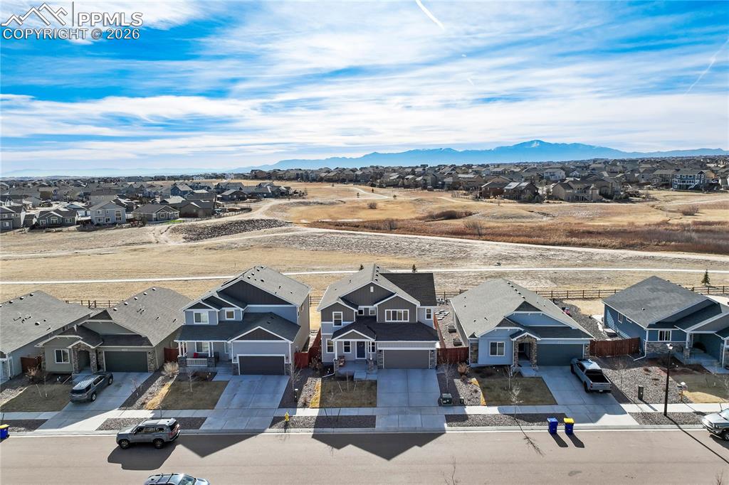 10534 Summer Ridge Drive photo 3