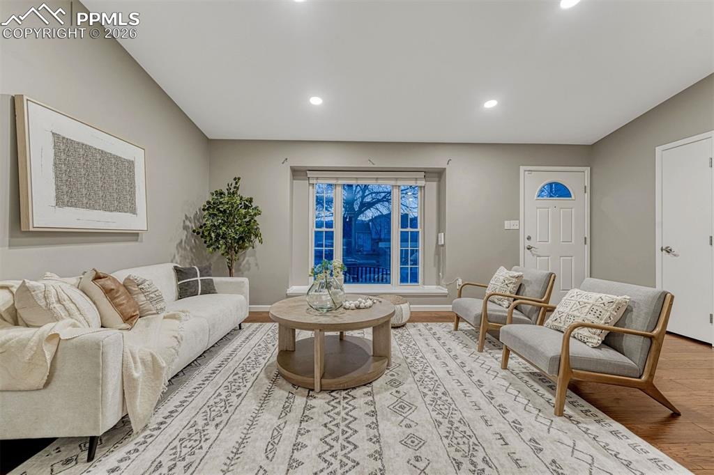 6627 Charter Drive photo 2