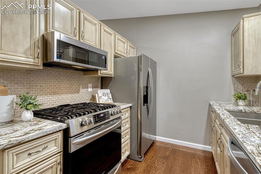 6627 Charter Drive photo 3