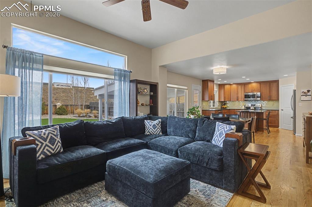 Open and comfortable floor plan with real hardwood flooring throughout!