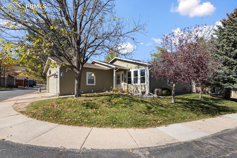 2706 Veteran Heights photo 3