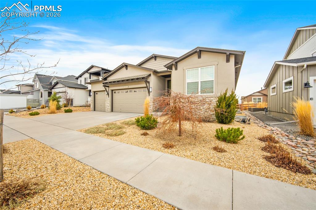 6423 Tumble Creek Drive photo 3