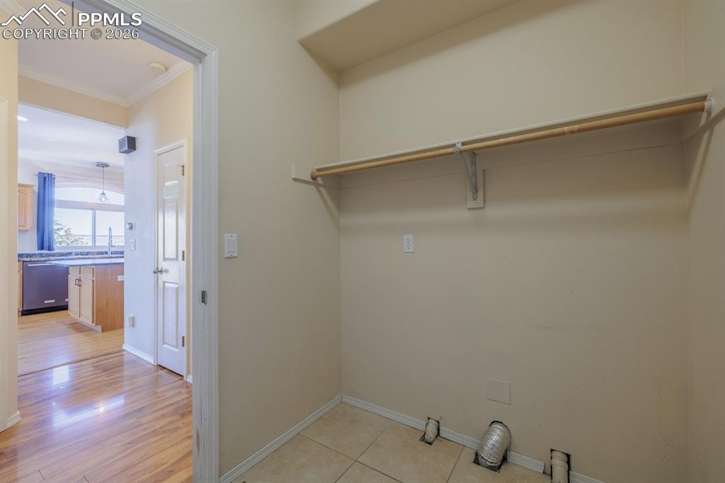 Laundry space in the mud room from the garage