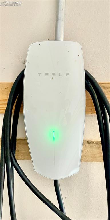 TESLA charger (garage)