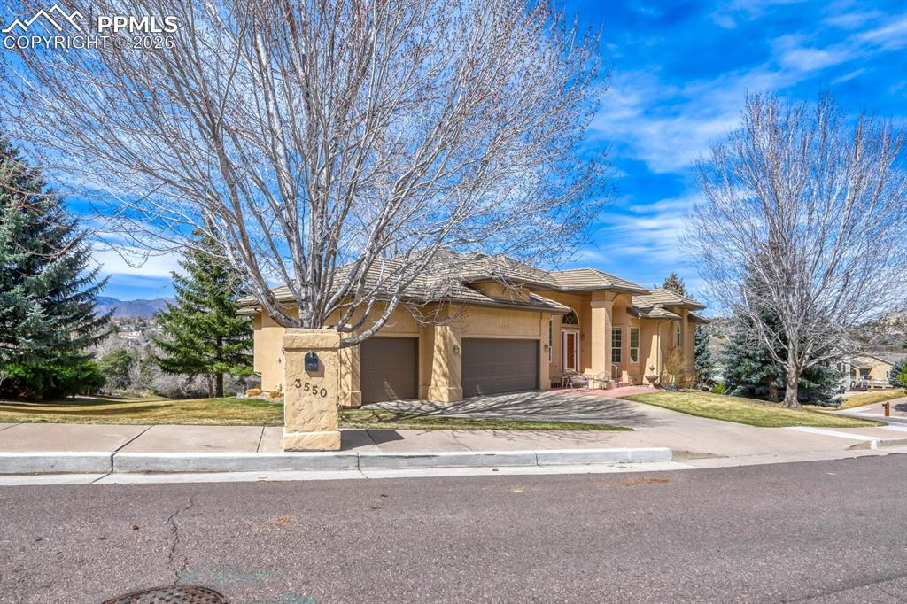 3550 Muirfield Drive photo 3