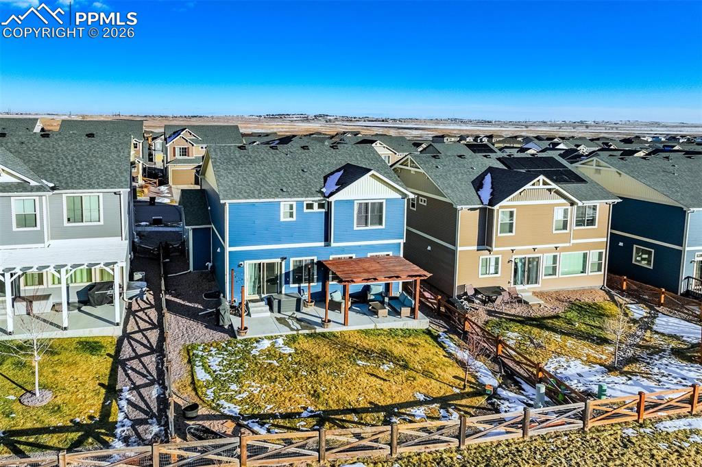 Where your backyard doesn’t have neighbors… just mountains