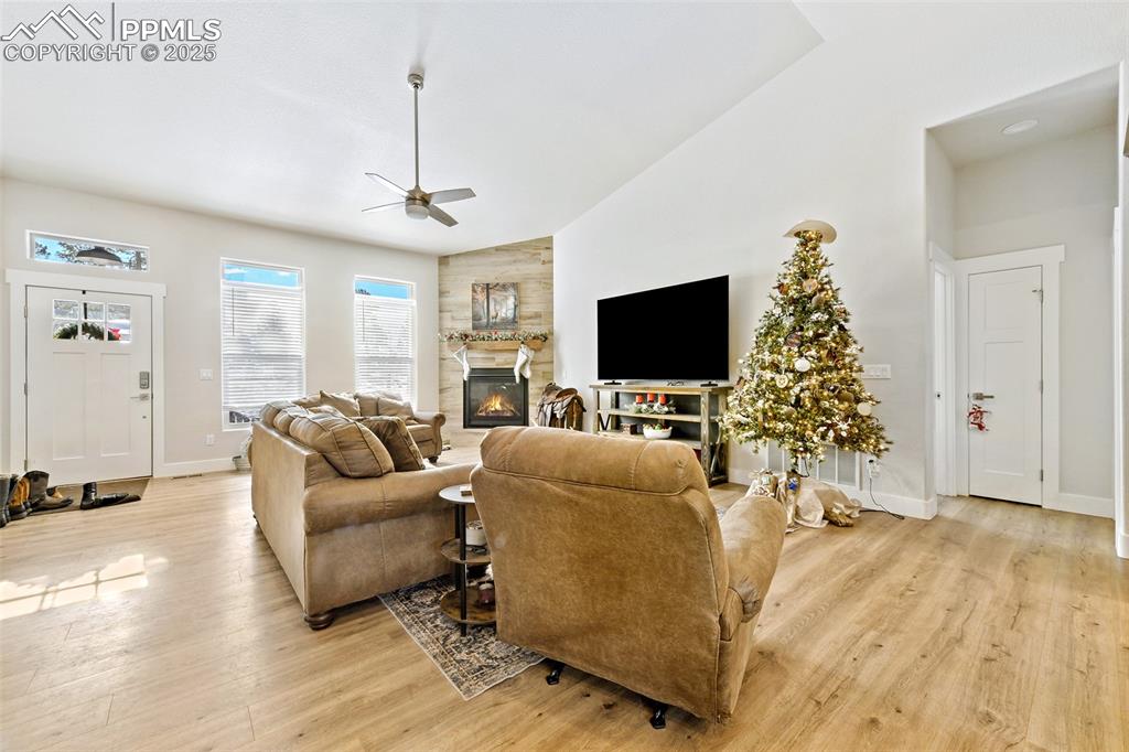 Large Inviting Living Space