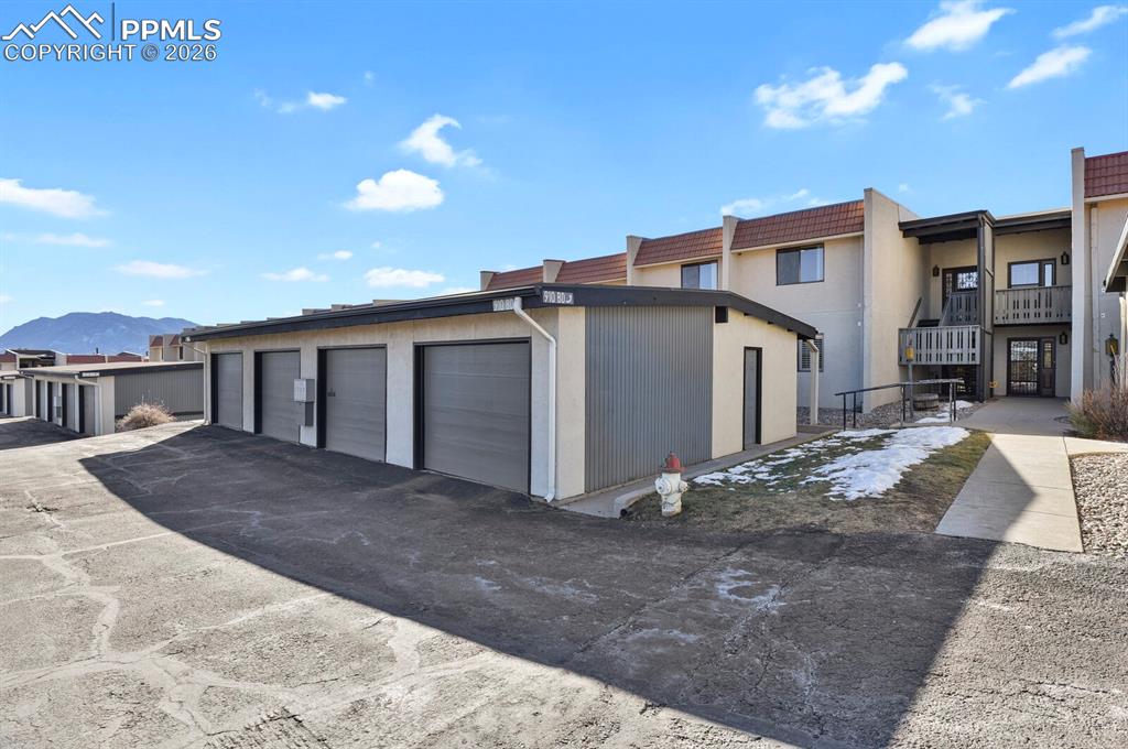 910 Fontmore Road #D photo 2