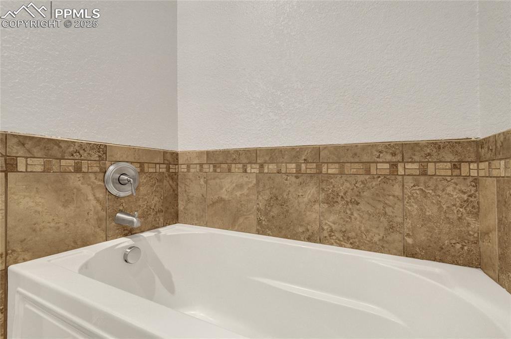 Lower level full bathroom.