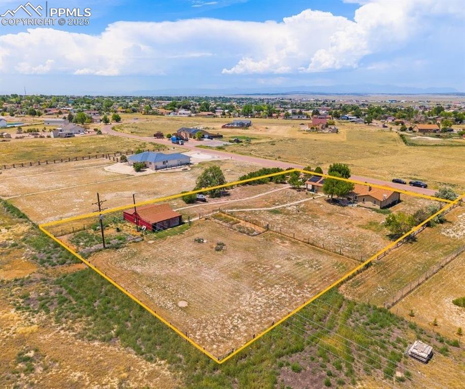 650 E Woodleaf Drive photo 3