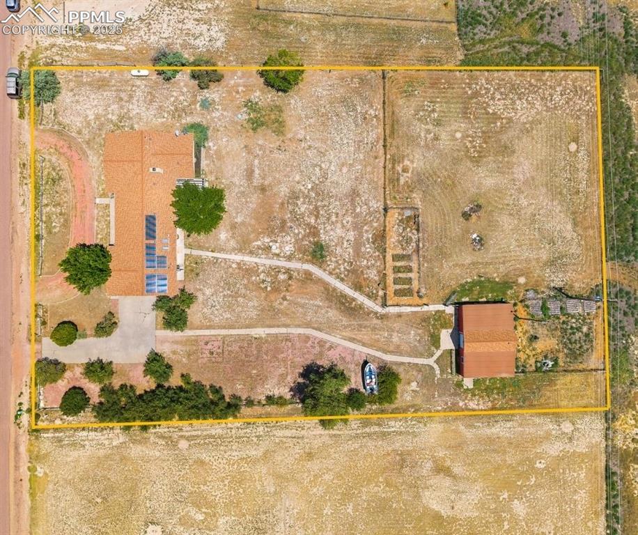 Property Lines are Approximate and not a survey