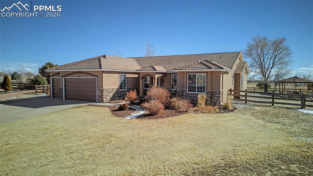 6947 Wagon Track Way photo 2