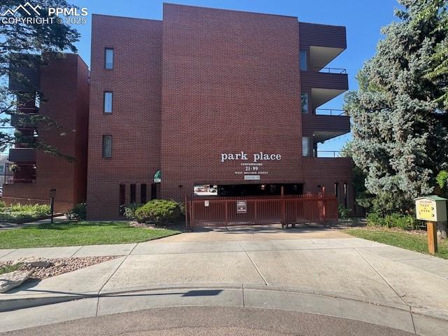 31 W Boulder Street photo 2