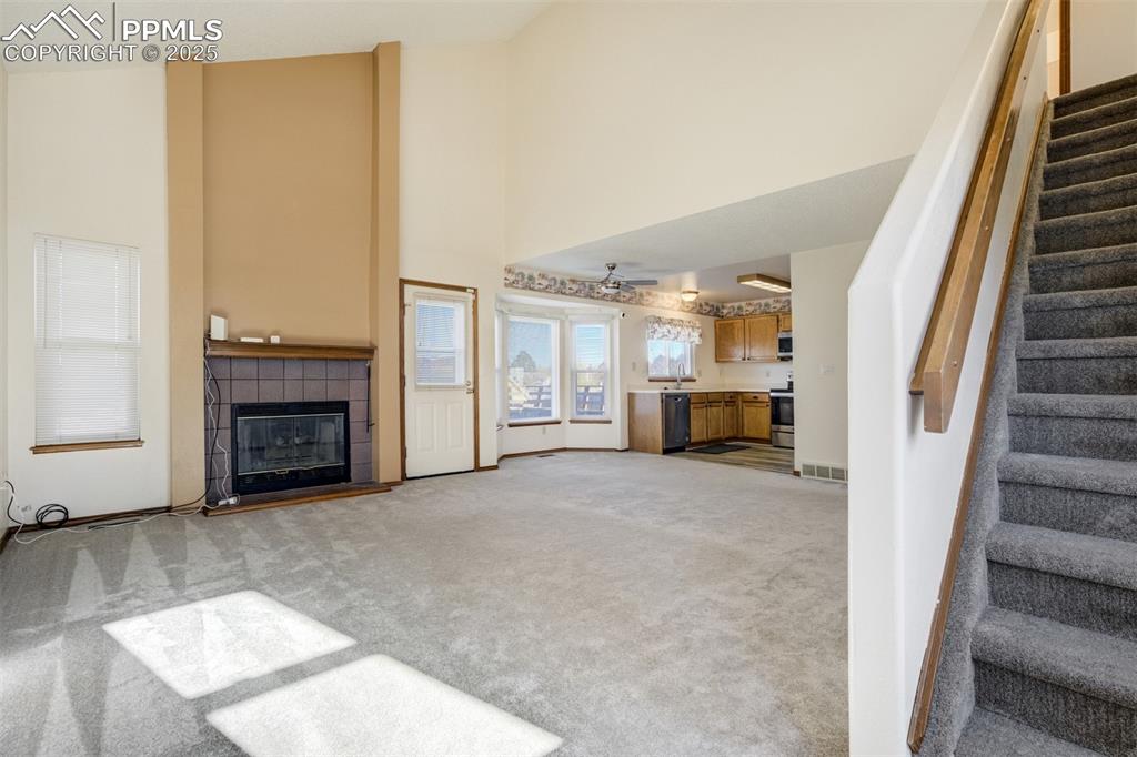 7672 Montarbor Drive photo 3