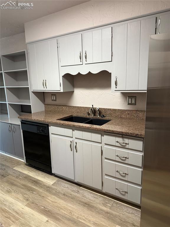 1915 Calle De Seville photo 3