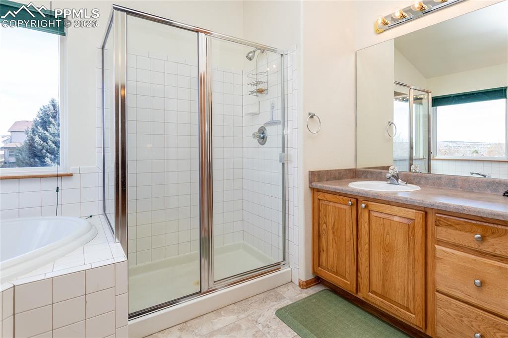 Large & spacious five piece Primary Bath