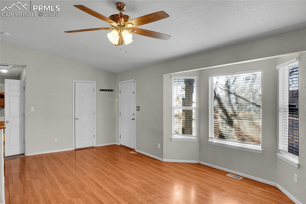 Facing entryway from kitchen
