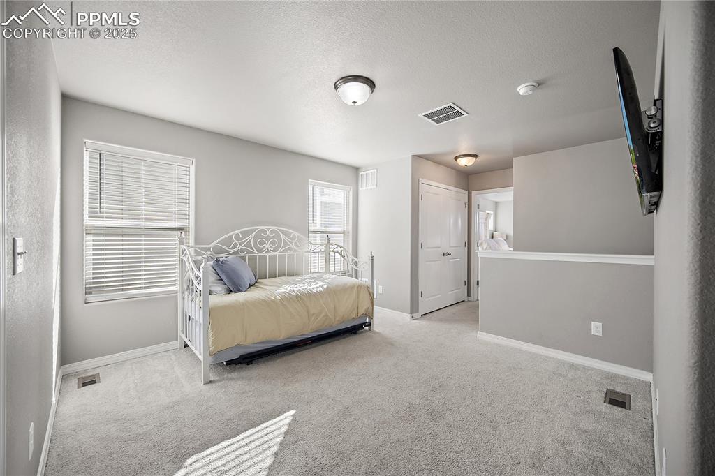 Upstairs loft space that boasts endless possibilities