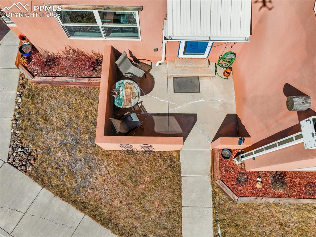 850 Forest Edge Road photo 2