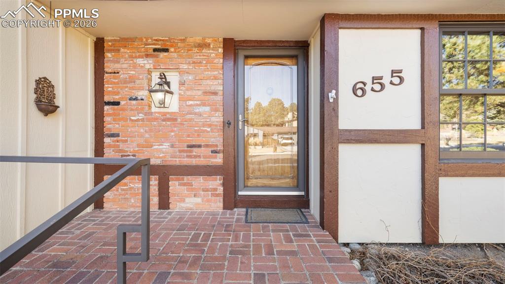 655 Big Valley Drive photo 2