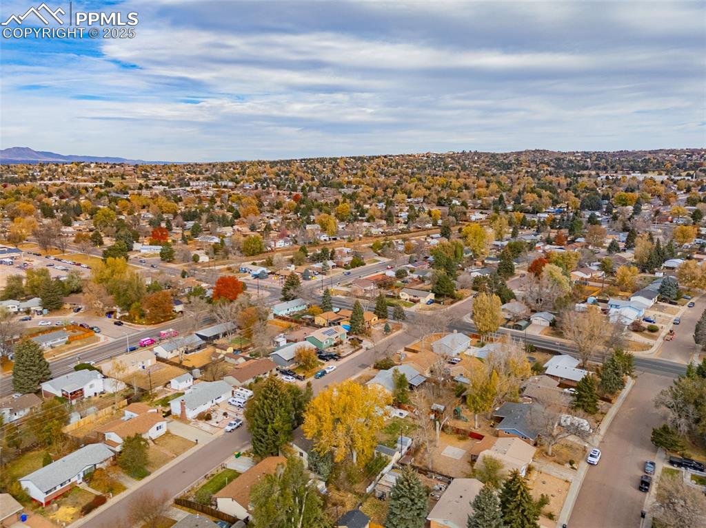 3625 Anemone Circle photo 2