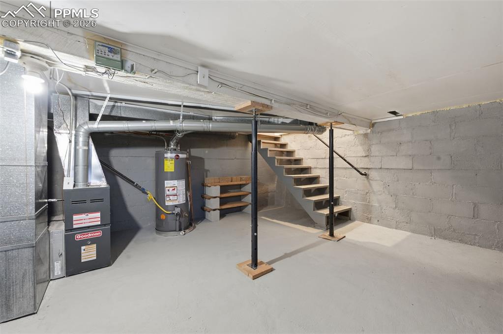 the 15' X 15' lower level is used for storage, the newer furnace and hot water heater. Recently weatherlocked and painted and ready for occupancy.