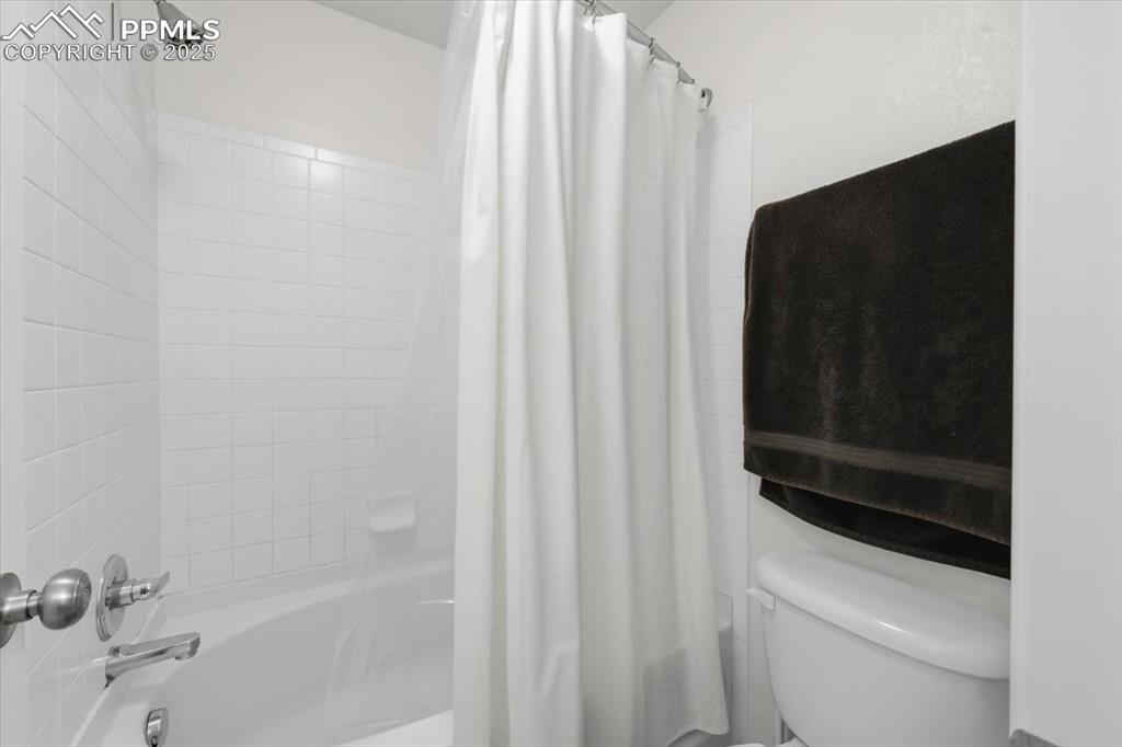 Primary suite bathroom.