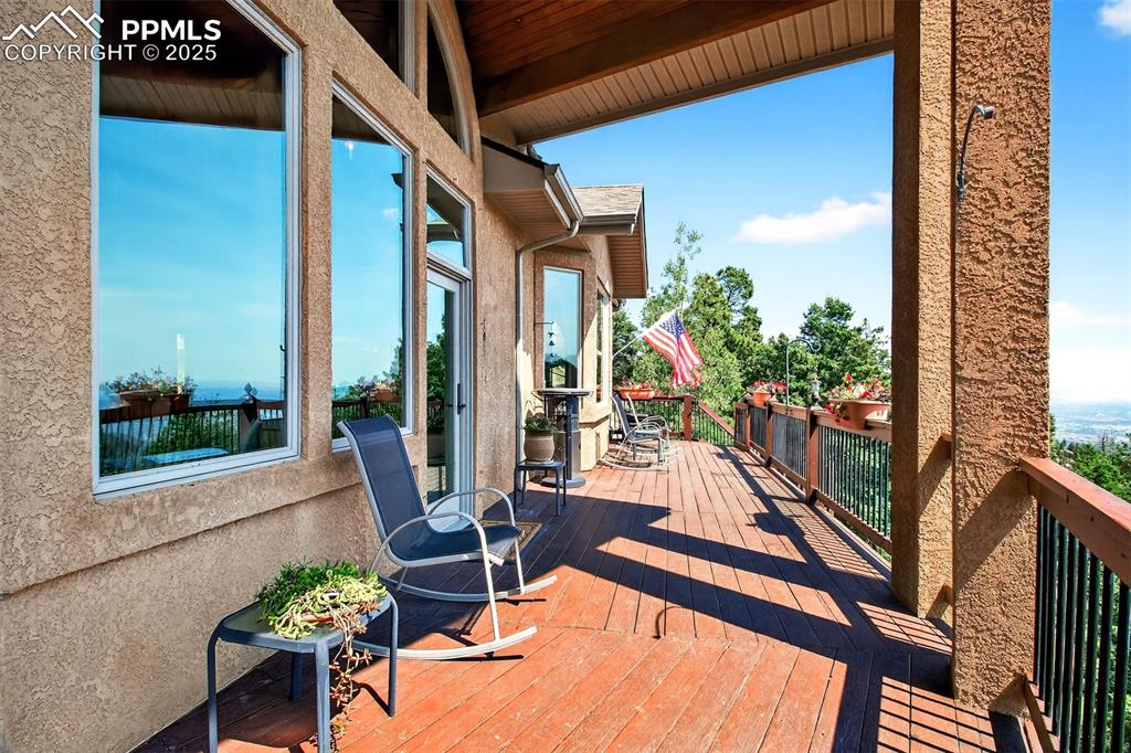 515 Ponderosa View photo 3