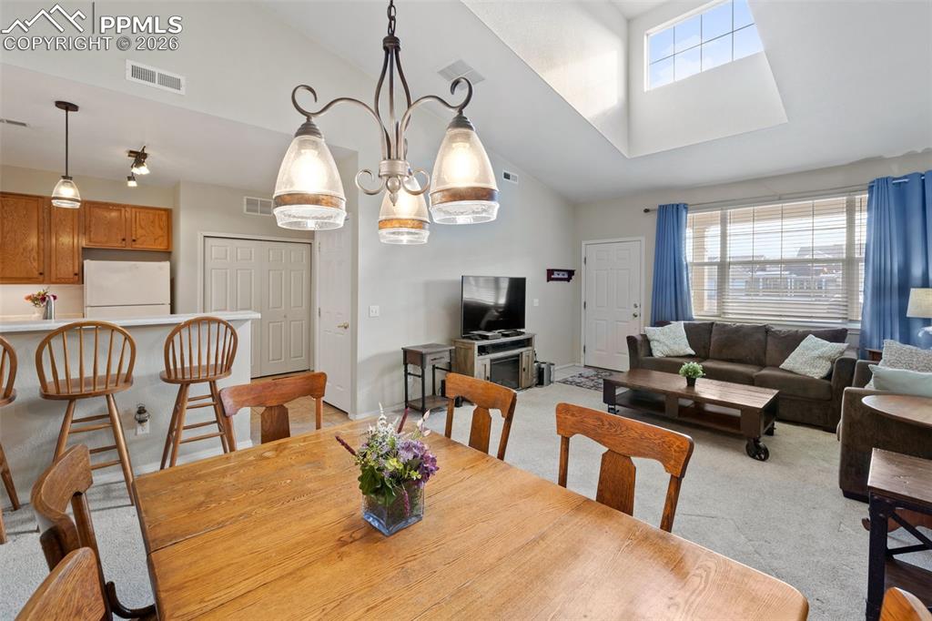 1256 Paula Circle photo 3