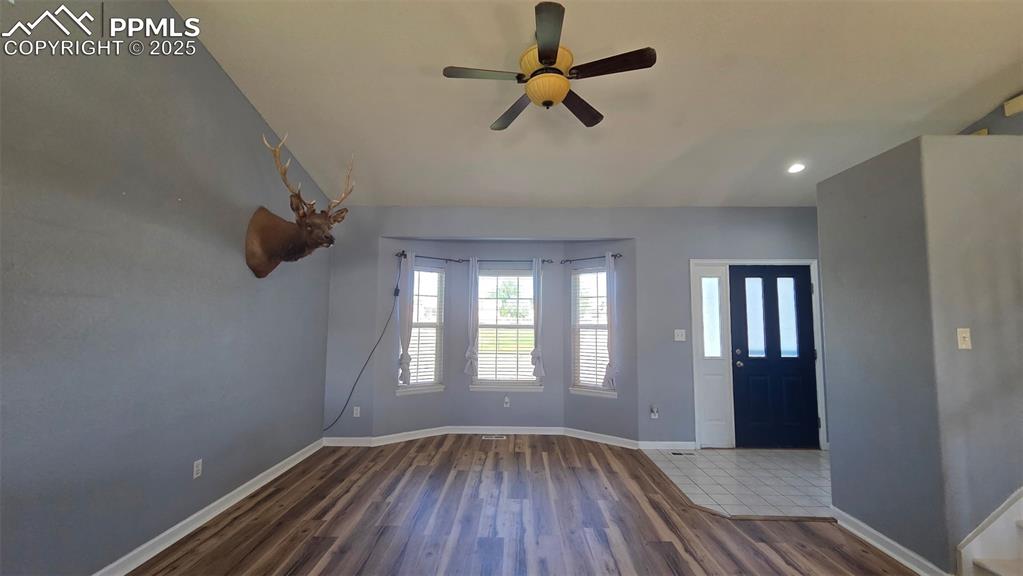 110 W Blakeland Drive photo 2