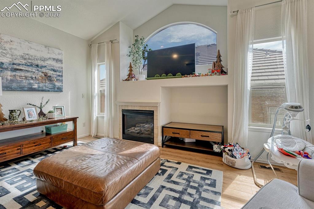 8270 Regiment Court photo 3