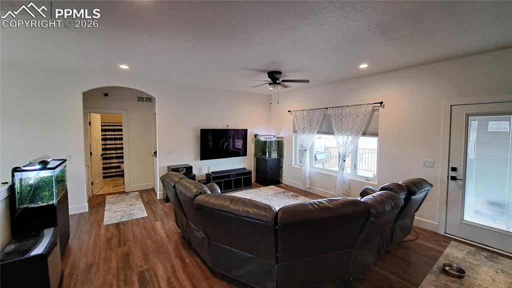 1194 E Gunpowder Lane photo 3