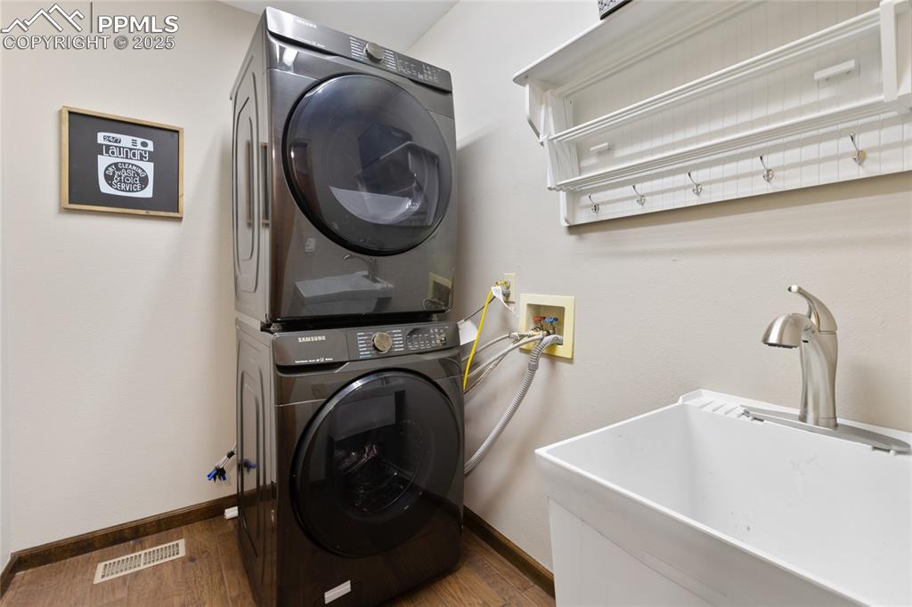 Laundry with Samsung smart washer and dryer including steam drying cycles