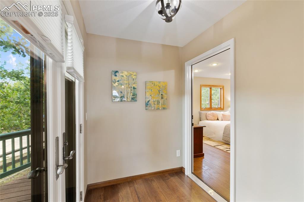 Entry from back deck into main level suite with exterior locking door rental option