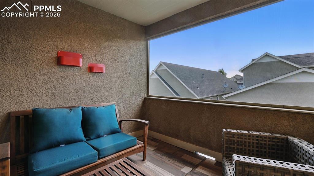 Upper level covered balcony to enjoy the Colorado sunshine.