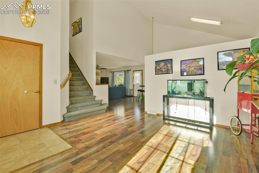 1320 Hamstead Court photo 3