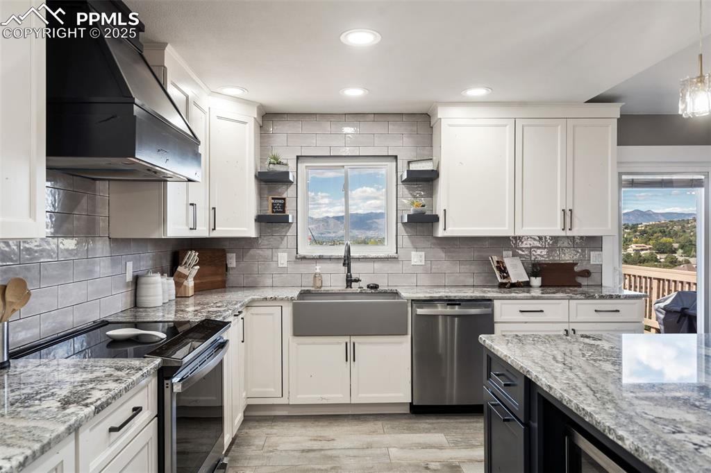 Beautifully remodeled designer kitchen - there isn't anything you won't love about it!