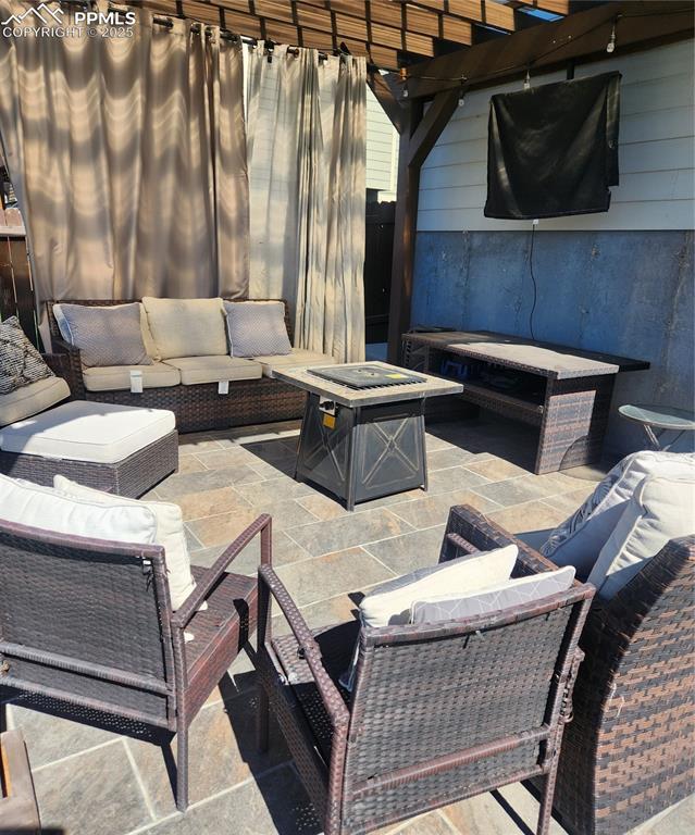 View of patio / terrace with an outdoor hangout area