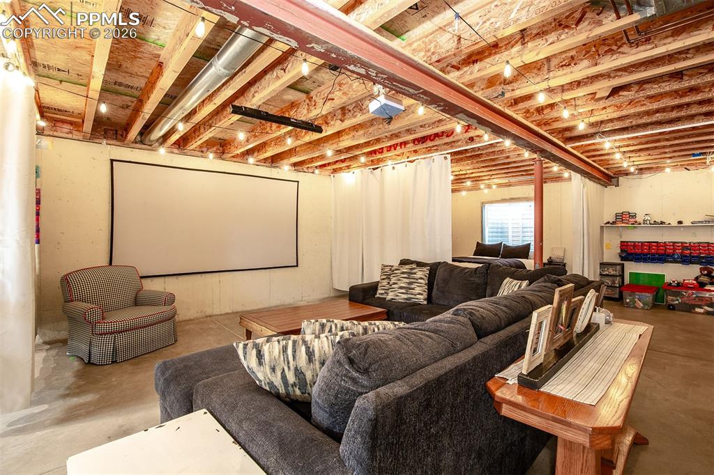 Screen and projector stay.