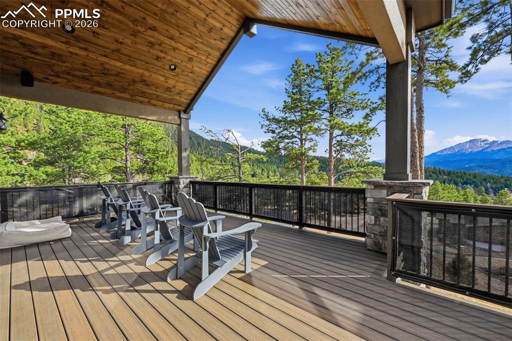 Covered deck off of the great room