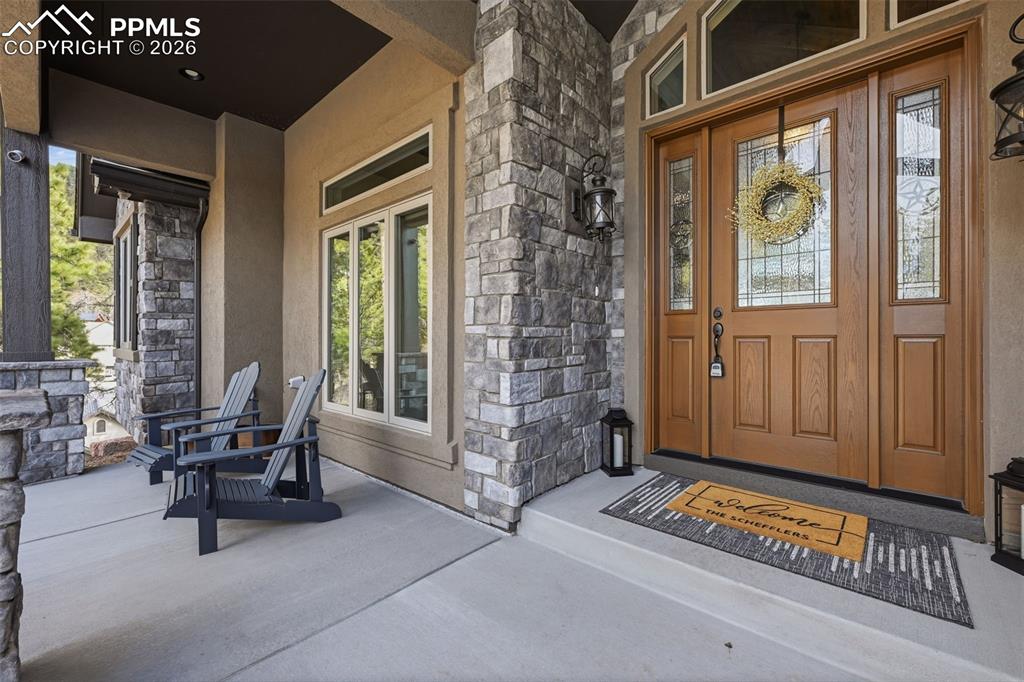 Welcoming entry and covered porch!