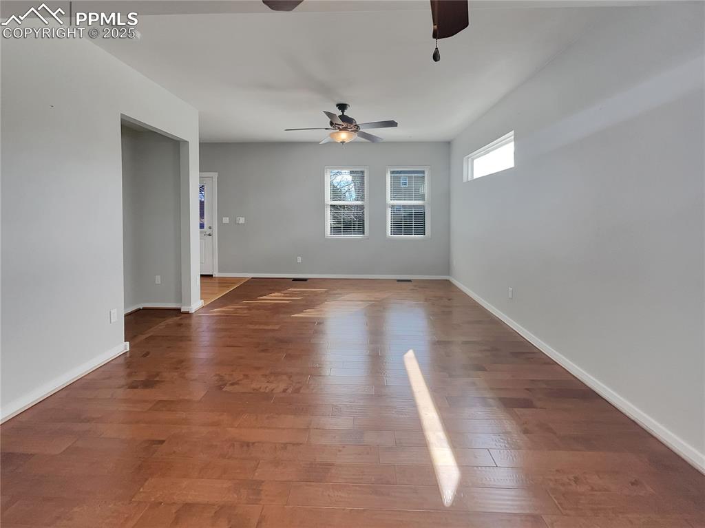 5214 Dovetail Lane photo 3